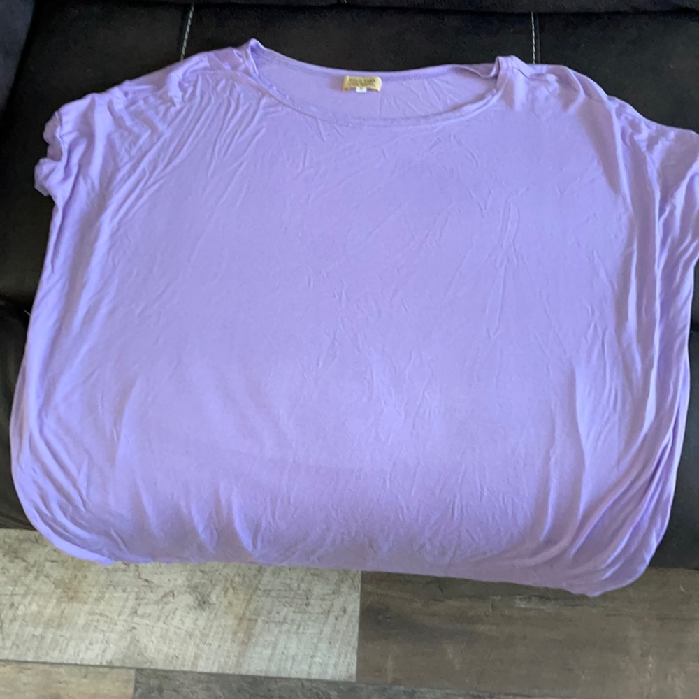 Women’s Boutique Shirt Size S